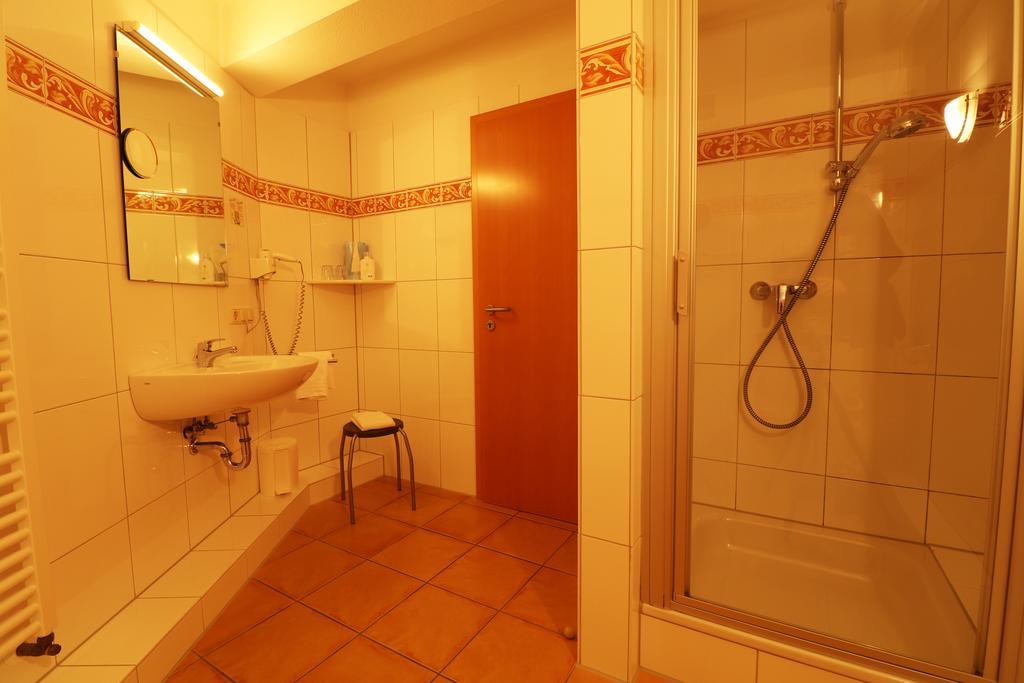 Hotel Central Zeven Exterior photo