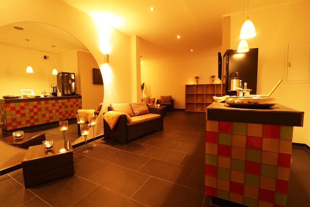 Hotel Central Zeven Exterior photo